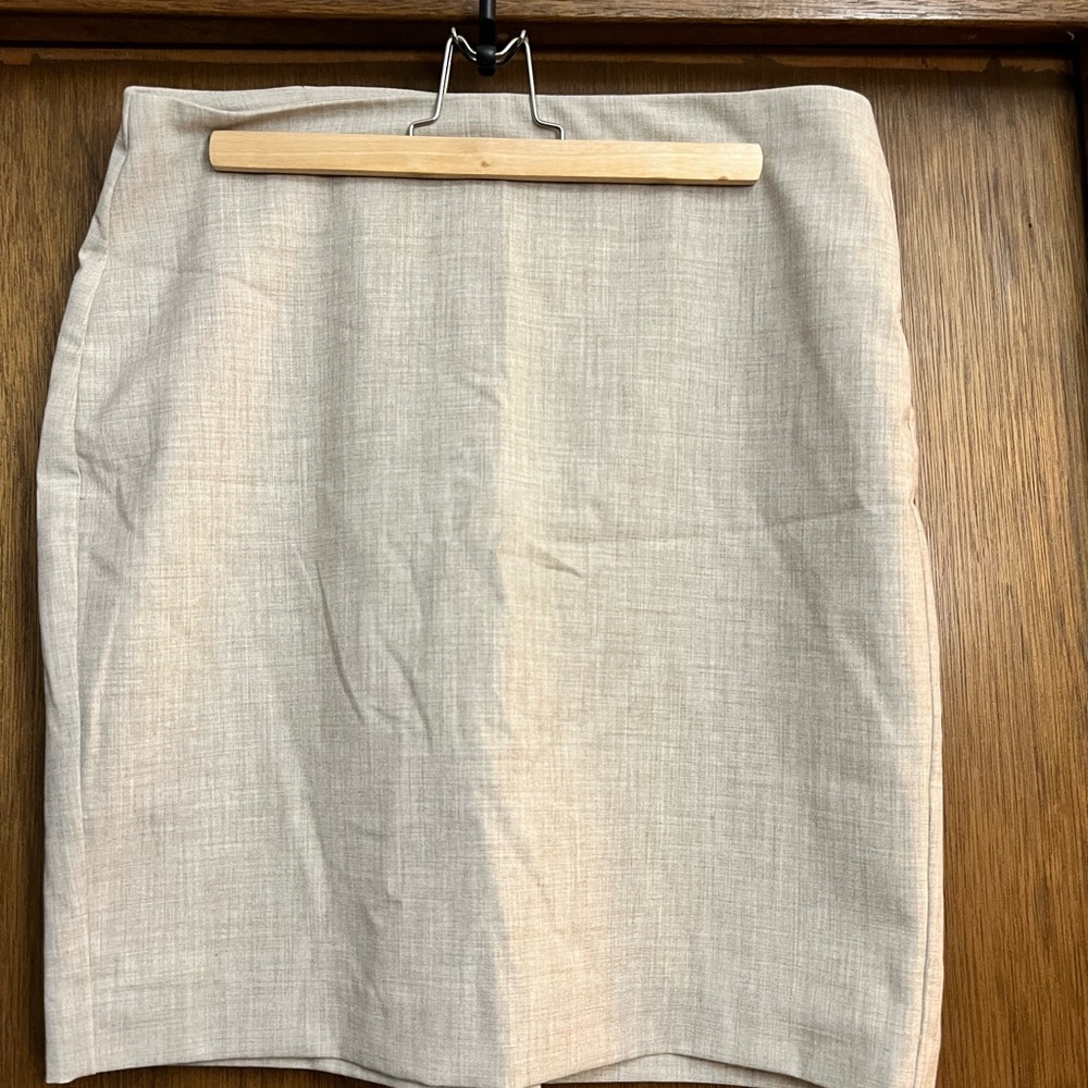 Tan pencil skirt from Banana Republic